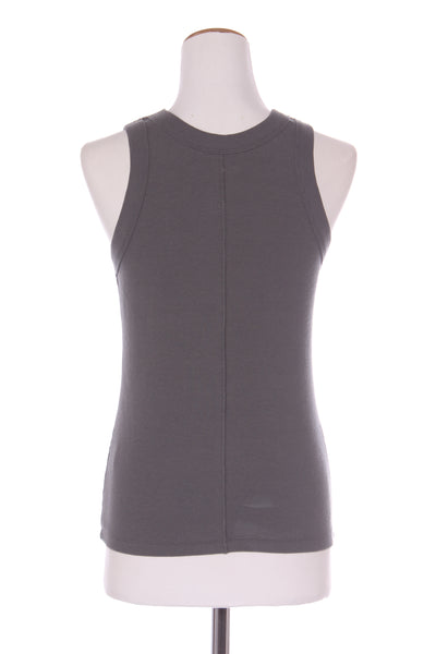 COMMONERS - Fitted rib knit tank! 12