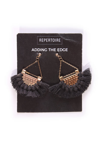 REPERTOIRE - Fan tassel fringe earring!