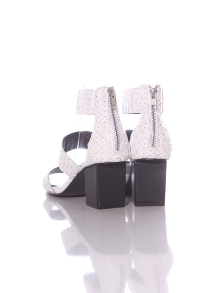 FRANKIE (LN) Woven white leather block heels! 40