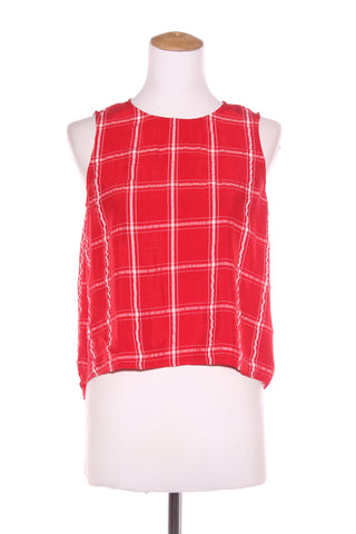 NIQUE - Red plaid drop hem top! 8-10