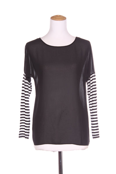 TWO BY TWO - Stripe sleeve top! 8-10
