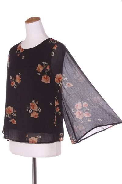 MAX - Apricot floral flared sleeve top! 10