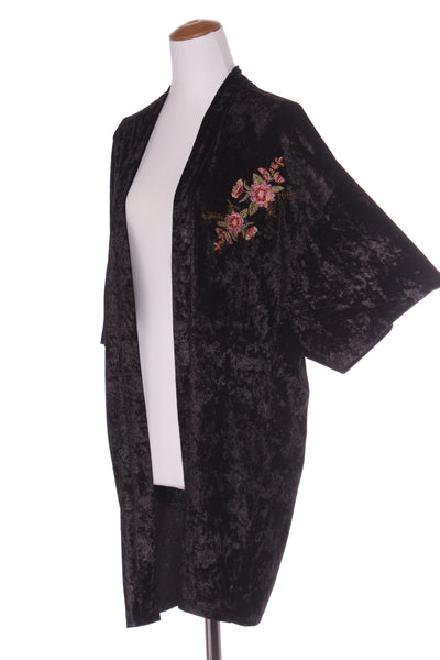 GYPSY HEART - Embroidered velvet kimono cardi! 12-14