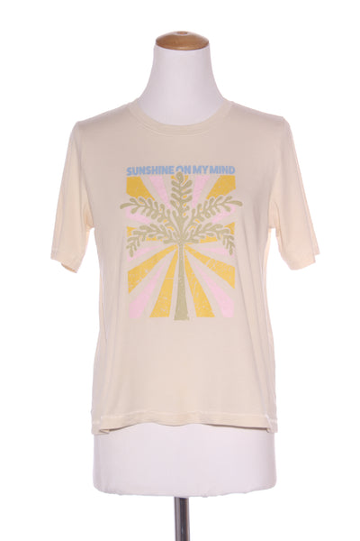 ONLY "Harriet life" sunbeam tee! 10