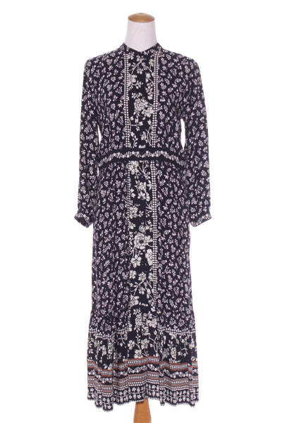 TRENERY - Navy floral button front midi dress! 12