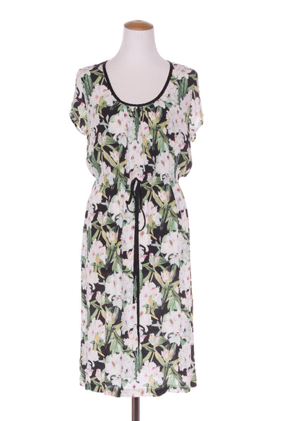 THRIVE (NZ) Floral print dress! 12