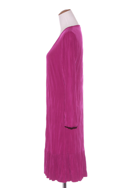 REVUE - Pleated hem stretch dress - Magenta! 14