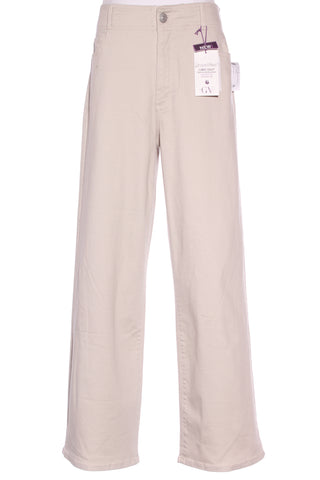 GLORIA VANDERBILT (BN) Tummy sculpt wide leg jeans! 18