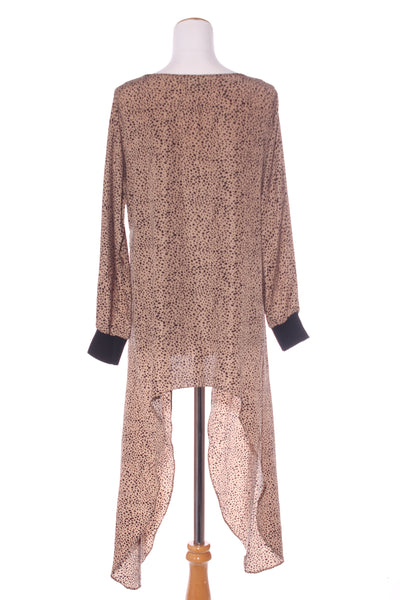 AMAYA - Cheetah print peak hem top! 12