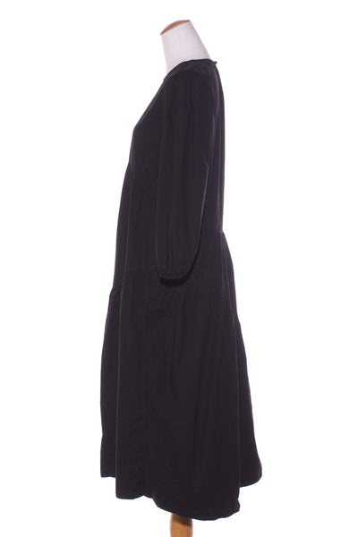 HARRÏE & SAM - Billow sleeve tiered maxi dress! 8