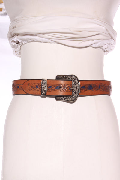 VINTAGE - Tooled leather painted belt! 8-10