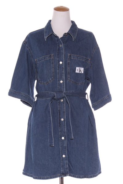 CALVIN KLIEN - Belted denim shirt dress! 14