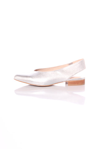 MI PIACI - Silver leather slingback flats! 39
