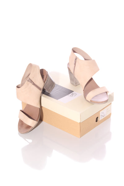 EOS (LN) "Stari-W" leather sandals! 10