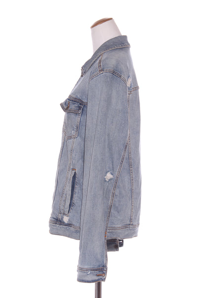 HOLLISTER - Epic flex distressed denim jacket! 16