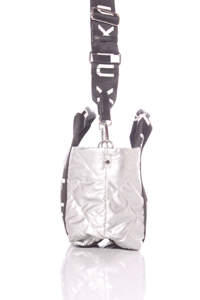 DECJUBA (LN) D-LUXE - Quilted silver bag!