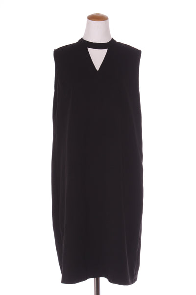 DRESSED By Threadz - Cut out detail shift dress! 14-16