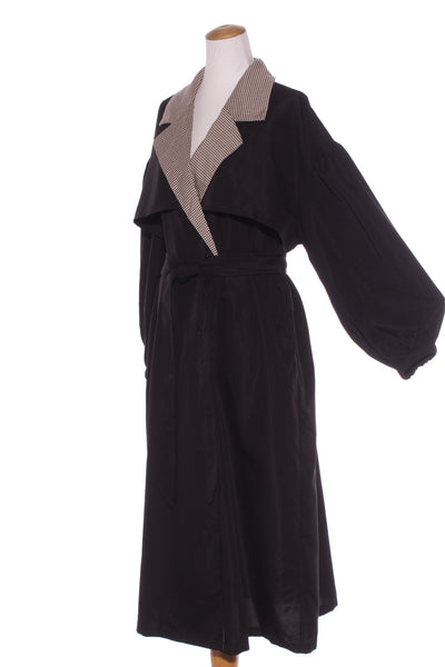 DREAM HOUSE (BN) Tan plaid trim trench coat! 18