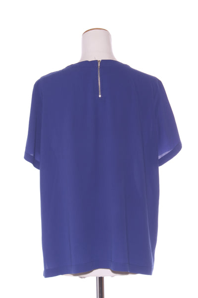 CAPTURE - Royal blue top! 18