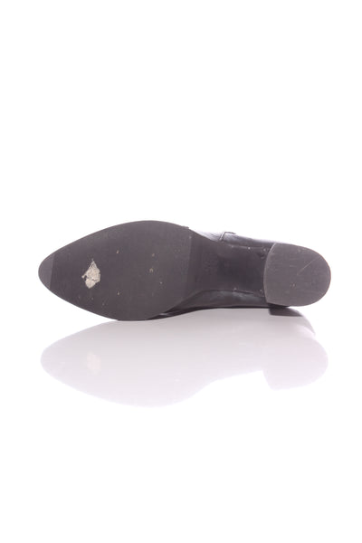 PAPUCEI - Embellished leather ankle boot! 40