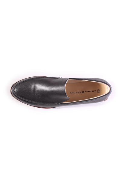 CHAOS & HARMONY (LN) Leather Nevaya loafers! 41