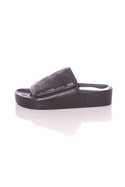 MOOCHI - Leather puff slides! 39
