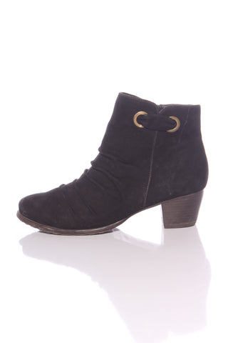 CREATURES OF COMFORT - Ruched leather ankle boots! 39
