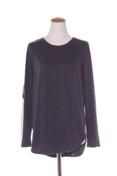 3RD STORY - Junee curved hem L/S T-shirt! 12