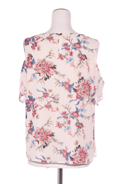 TUESDAY - Floral ruffle top! 14