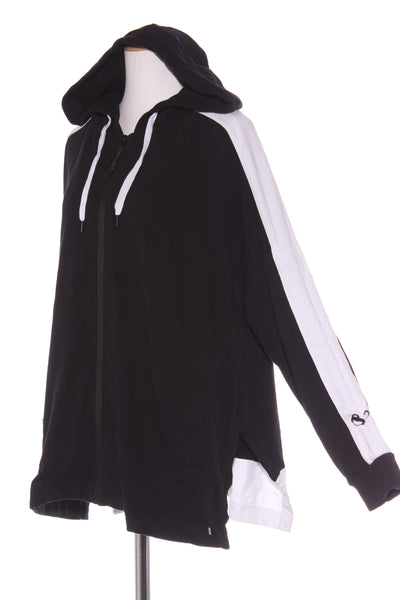 DESIGN NATION - Sierra hooded ruched sleeve jacket! 18