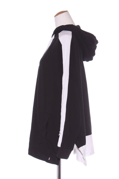 DESIGN NATION - Sierra hooded ruched sleeve jacket! 18