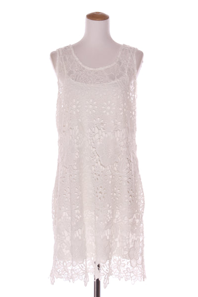 White lace dress! 14