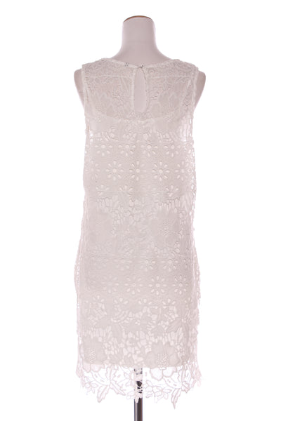 White lace dress! 14