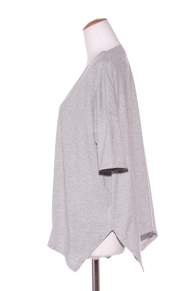 MOOCHI 6&7 "Motion angle" tee! 10-12