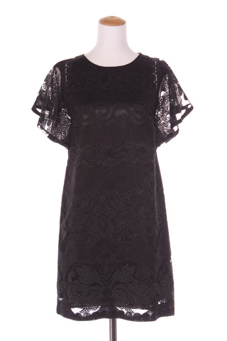 ANDREA MOORE - Angel sleeve lace dress! 8