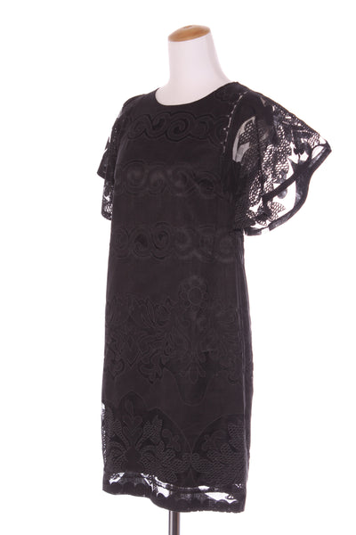 ANDREA MOORE - Angel sleeve lace dress! 8
