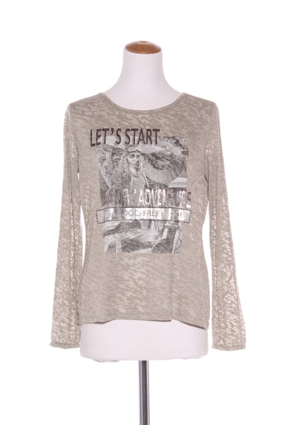 MONARI (DE) "Let's start a new adventure" L/S tee! 10