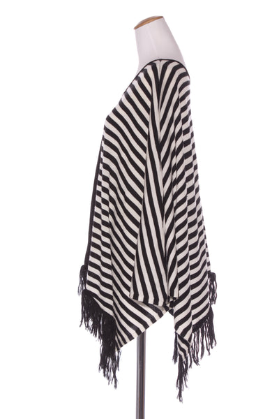 STELLA ROYAL - Wool blend poncho! 6-18