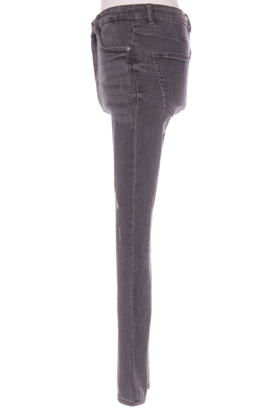 ZARA - Distressed skinny jean! 10