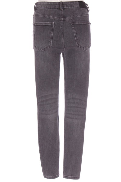 ZARA - Distressed skinny jean! 10