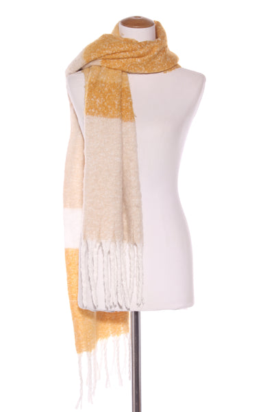 DECJUBA - Mustard/beige/cream fluffy scarf!