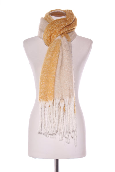 DECJUBA - Mustard/beige/cream fluffy scarf!