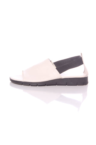 EFFEGIE "Aeris" bone leather sandal! 41