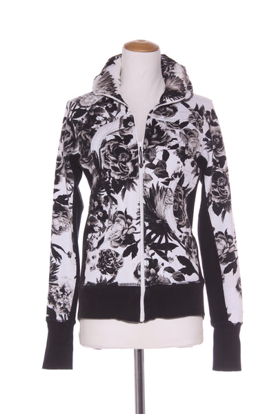 LULULEMON "Calm & cozy" Brisk bloom jacket! 8-10