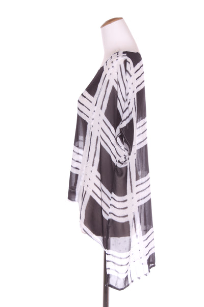 OBI (NZ) Grid print step hem viscose tee! 14-16