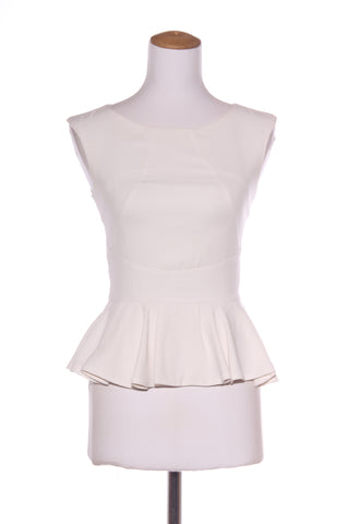 CUE (AU) White peplum top! 6