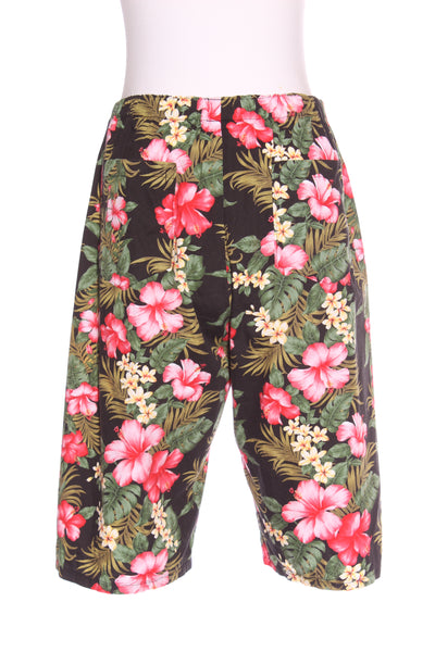 Tropical print shorts! 12