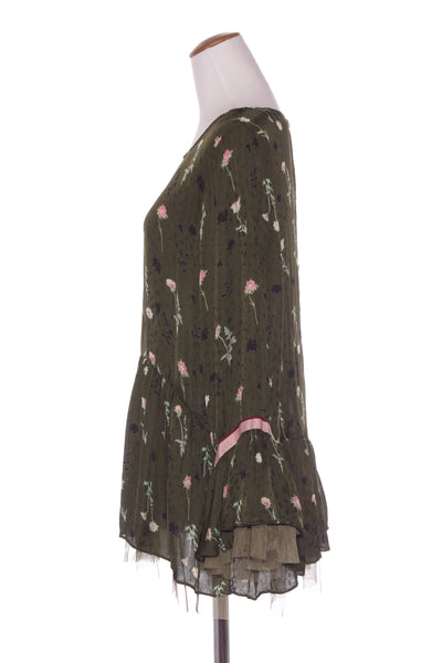TRELISE COOPER "Acts of kindness" top! 10-12