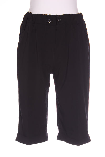 MADLY SWEETLY? Dressy long black shorst! 10-12