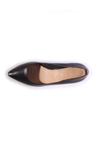 MI PIACI - Metal accent leather heels! 38